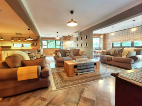 Hornbill Family Suites